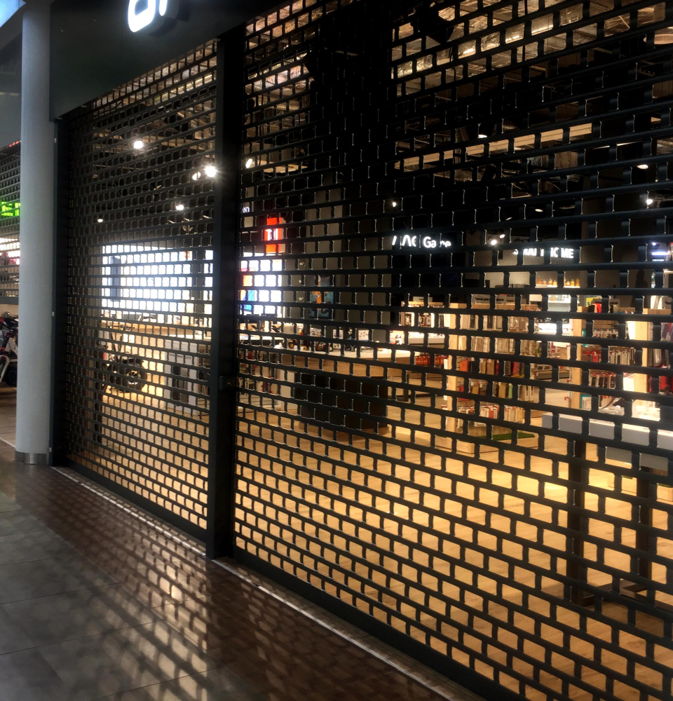 РОЛЛЕТНЫЕ РЕШЕТКИ